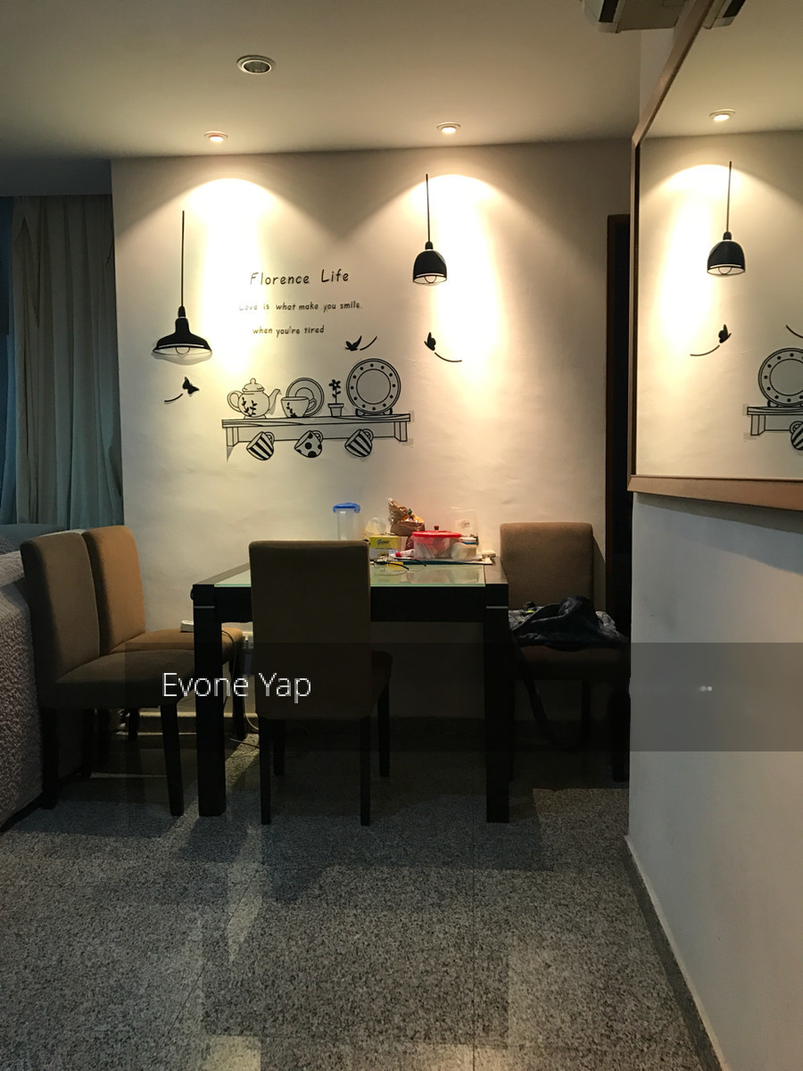 Woodlands Drive 75 thumbnail photo